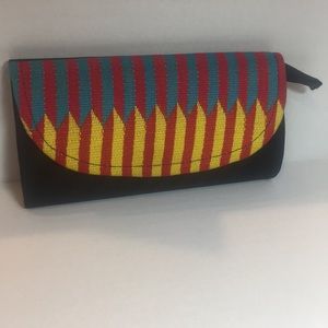 Africa 🇬🇭 Ghana woven Kente mini clutch.